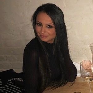 Meet your Posher, Lina